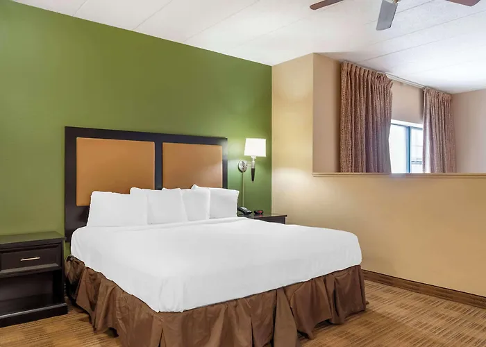 Mainstay Chicago Hotel