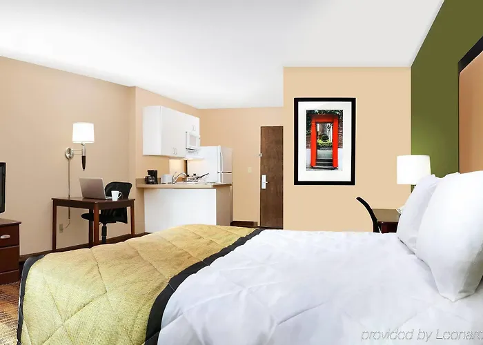 Mainstay Chicago Hotel